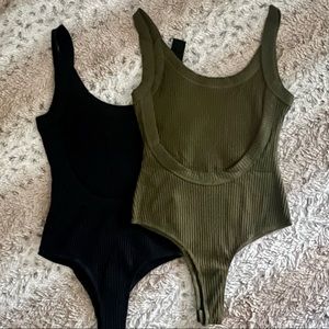 OLIVE GREEN Ribbed Scoop-back Bodysuit